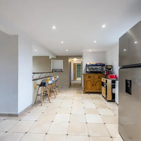 De Charme -14 Personnes - Piscine Chauffee - * Clécy