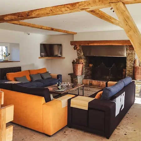 De Charme -14 Personnes - Piscine Chauffee - Clécy