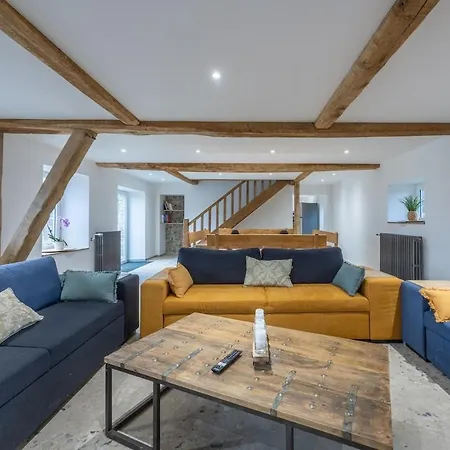 De Charme -14 Personnes - Piscine Chauffee -