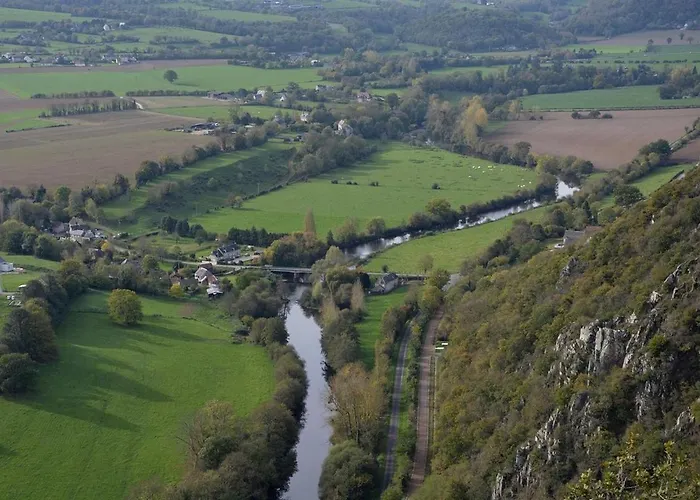 De Charme -14 Personnes - Piscine Chauffee - Clécy