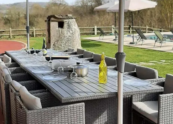 Feriehus De Charme -14 Personnes - Piscine Chauffee - *